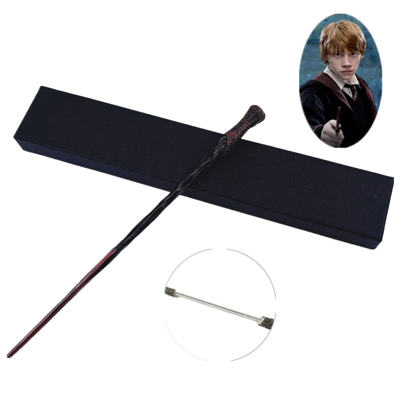 Baguette en bois noire du personnage Ron, avec sa photo en haut de l'image