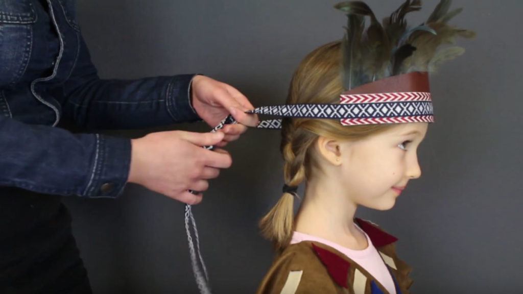 Comment faire un déguisement avec un sac poubelle ? Astuces Le costume indien