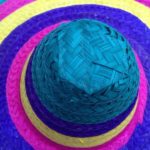 Chapeaux de paille à bords colorés style mexicain Déguisement Historique Déguisement Mexicain