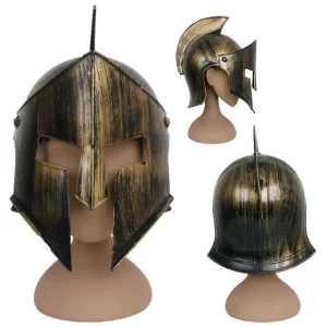 Casque de chevalier marron sur un mannequin tête sous différents angles : face, dos et profil