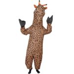 Personne qui porte un costume intégral de girafe gonflable et a les bras en l'air