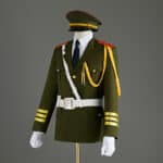 Déguisement général d’armée pour homme, complet. Bonne qualité, très à la mode.