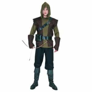 Un homme pose dans un costume de Robin des bois. Il est composé d'un haut vert à capuche, d'un gilet marron et de gants marron. Il est également composé d'un pantalon noir ainsi que de guêtres qui ressemblent à des bottes en similicuir.