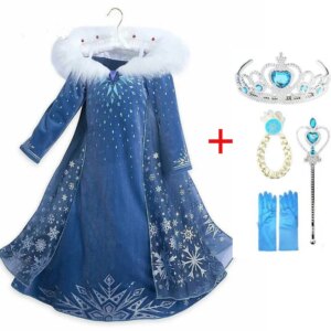 Déguisement Reine des neiges princesse Elsa robe bleu avec gants, sceptre et couronne avec un fond blanc